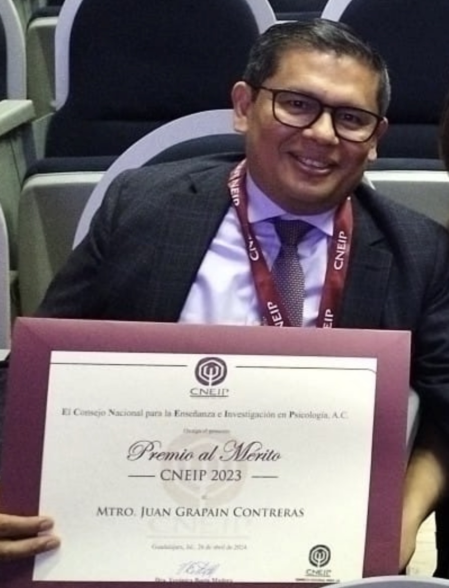 Mtro. Juan Grapain Contreras